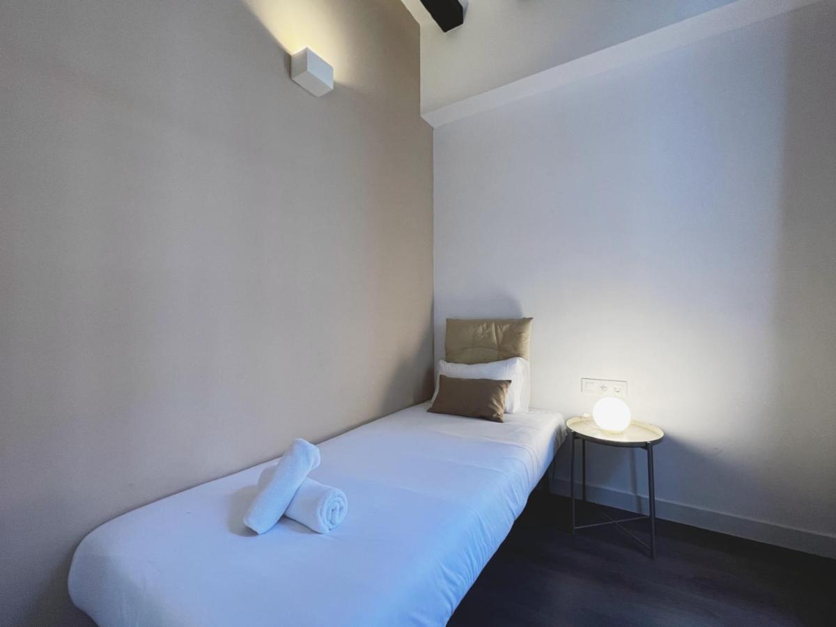 Stay U-Nique Apartments Vila De Gracia Барселона Экстерьер фото